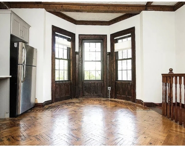 28 Stuyvesant Avenue - Photo Thumbnail 2
