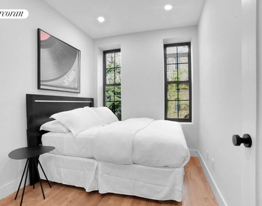 323 E 93rd Street - Photo Thumbnail 4