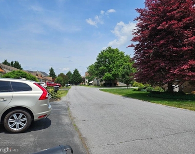 57 Radcliff Lane - Photo Thumbnail 3