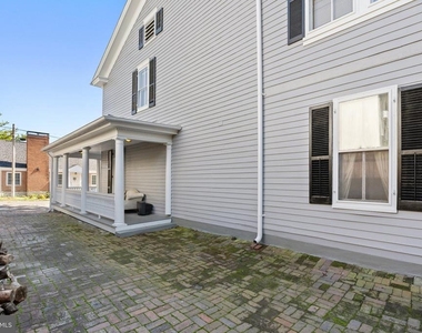 209 N Washington Street - Photo Thumbnail 125