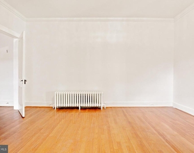 209 N Washington Street - Photo Thumbnail 93