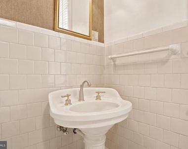 209 N Washington Street - Photo Thumbnail 41
