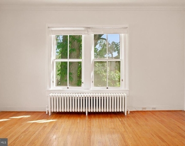 209 N Washington Street - Photo Thumbnail 95