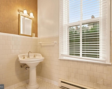 209 N Washington Street - Photo Thumbnail 39