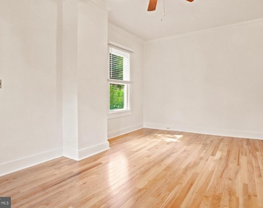 209 N Washington Street - Photo Thumbnail 78