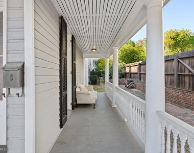 209 N Washington Street - Photo Thumbnail 123