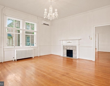 209 N Washington Street - Photo Thumbnail 16