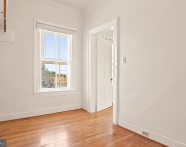 209 N Washington Street - Photo Thumbnail 101