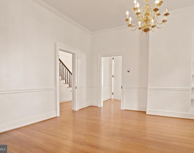 209 N Washington Street - Photo Thumbnail 29