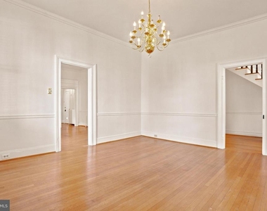 209 N Washington Street - Photo Thumbnail 26