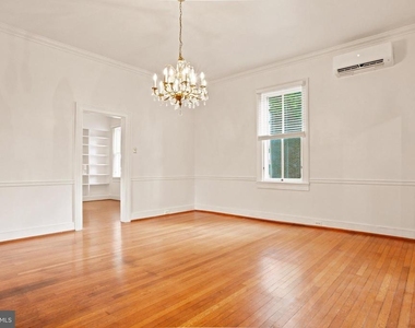 209 N Washington Street - Photo Thumbnail 36