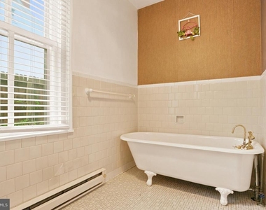 209 N Washington Street - Photo Thumbnail 37