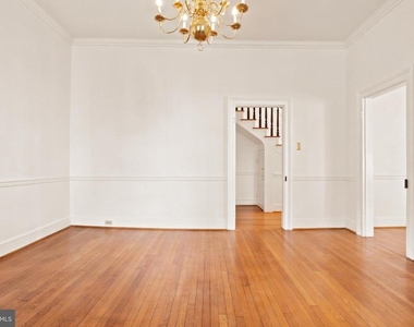 209 N Washington Street - Photo Thumbnail 25