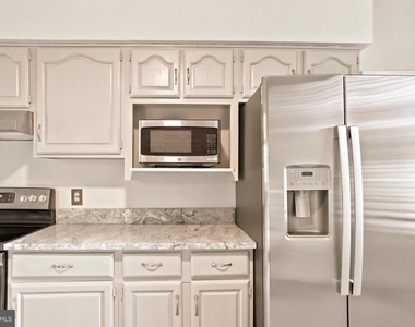 209 N Washington Street - Photo Thumbnail 51