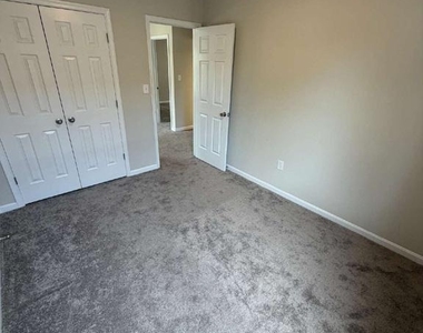 313 3rd Street - Photo Thumbnail 17