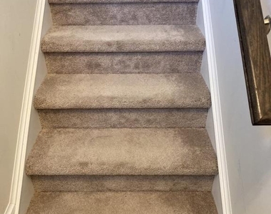 531 View Point Way - Photo Thumbnail 28