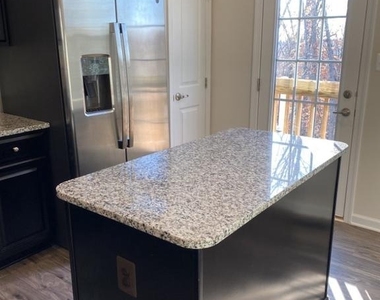 531 View Point Way - Photo Thumbnail 20