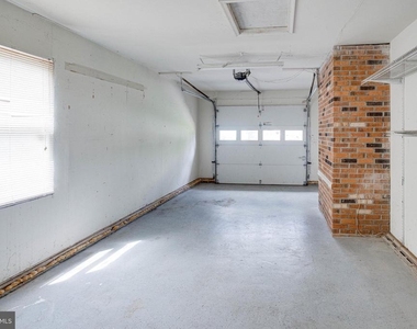 209 Raintree Boulevard - Photo Thumbnail 38