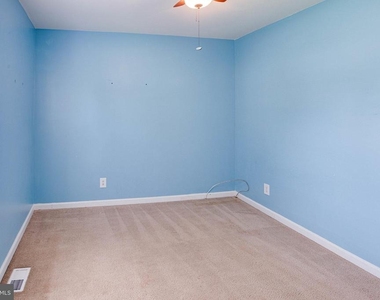 209 Raintree Boulevard - Photo Thumbnail 22