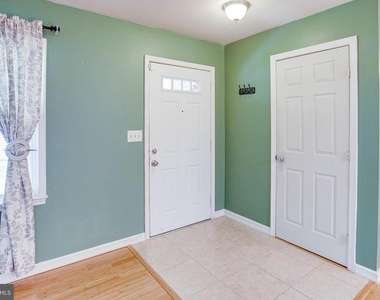 209 Raintree Boulevard - Photo Thumbnail 16