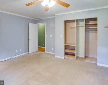 209 Raintree Boulevard - Photo Thumbnail 30
