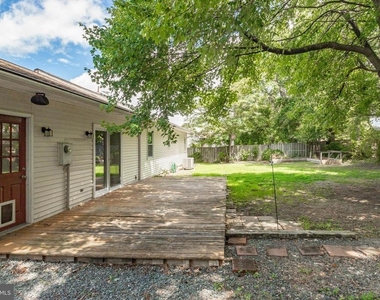 209 Raintree Boulevard - Photo Thumbnail 45