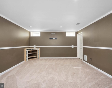 9320 Birch Cliff Drive - Photo Thumbnail 54