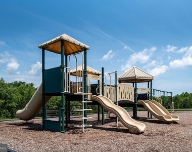 9320 Birch Cliff Drive - Photo Thumbnail 60
