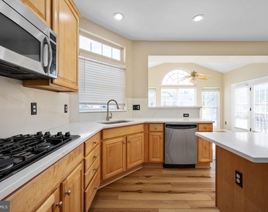 9320 Birch Cliff Drive - Photo Thumbnail 27