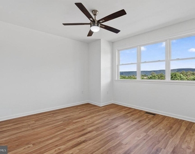 972 Orchard Ridge Place - Photo Thumbnail 25