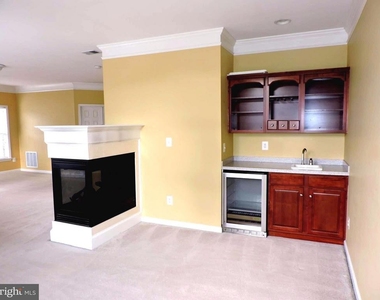 9315 Rustic Breeze Court - Photo Thumbnail 10