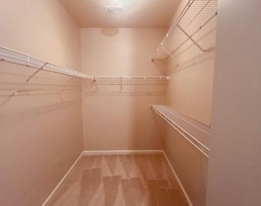 9315 Rustic Breeze Court - Photo Thumbnail 18