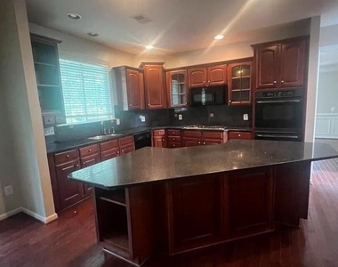 9315 Rustic Breeze Court - Photo Thumbnail 3