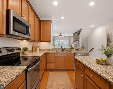 14158 Cannondale Way - Photo Thumbnail 9