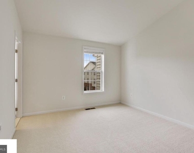 43140 Whelplehill Terrace - Photo Thumbnail 16
