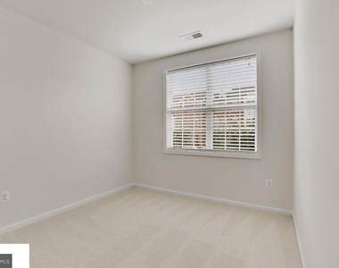 43140 Whelplehill Terrace - Photo Thumbnail 13