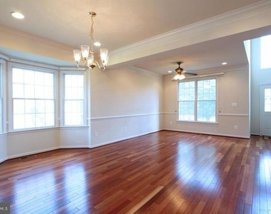22817 Nichols Farm Way - Photo Thumbnail 5
