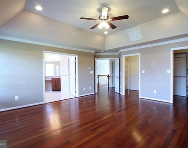 22817 Nichols Farm Way - Photo Thumbnail 8