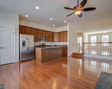 22648 Vienna Terrace - Photo Thumbnail 8