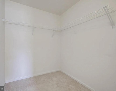 22648 Vienna Terrace - Photo Thumbnail 13