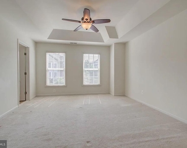 22648 Vienna Terrace - Photo Thumbnail 14