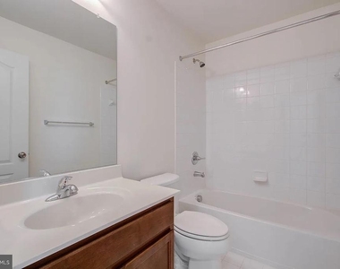 22648 Vienna Terrace - Photo Thumbnail 10