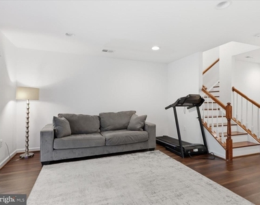25114 Harpenden Terrace - Photo Thumbnail 19