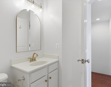 25114 Harpenden Terrace - Photo Thumbnail 18
