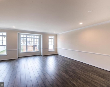 206 Apsley Terrace - Photo Thumbnail 6