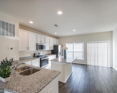 206 Apsley Terrace - Photo Thumbnail 17
