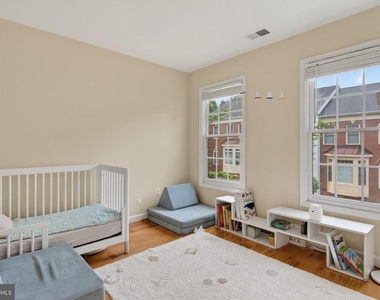 8814 Hunting Lodge Court - Photo Thumbnail 37