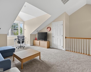 8814 Hunting Lodge Court - Photo Thumbnail 42