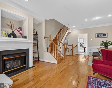8814 Hunting Lodge Court - Photo Thumbnail 25