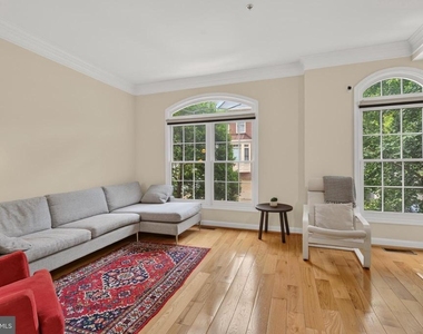 8814 Hunting Lodge Court - Photo Thumbnail 23